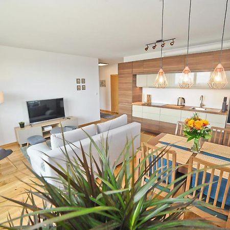 Grand Apartments - Three Bedrooms With Panorama Of The Old Town 格但斯克 外观 照片