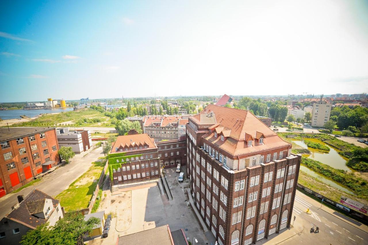Grand Apartments - Three Bedrooms With Panorama Of The Old Town 格但斯克 外观 照片