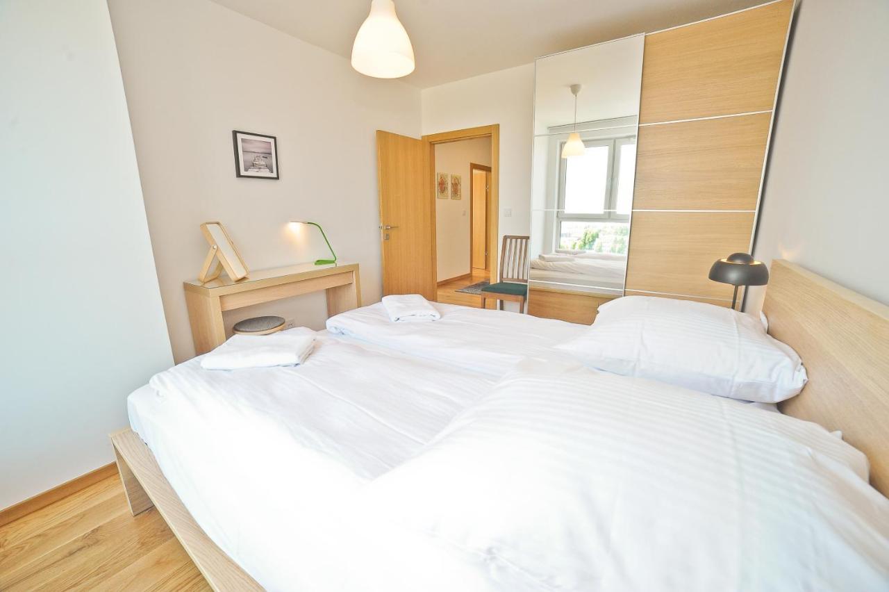 Grand Apartments - Three Bedrooms With Panorama Of The Old Town 格但斯克 外观 照片