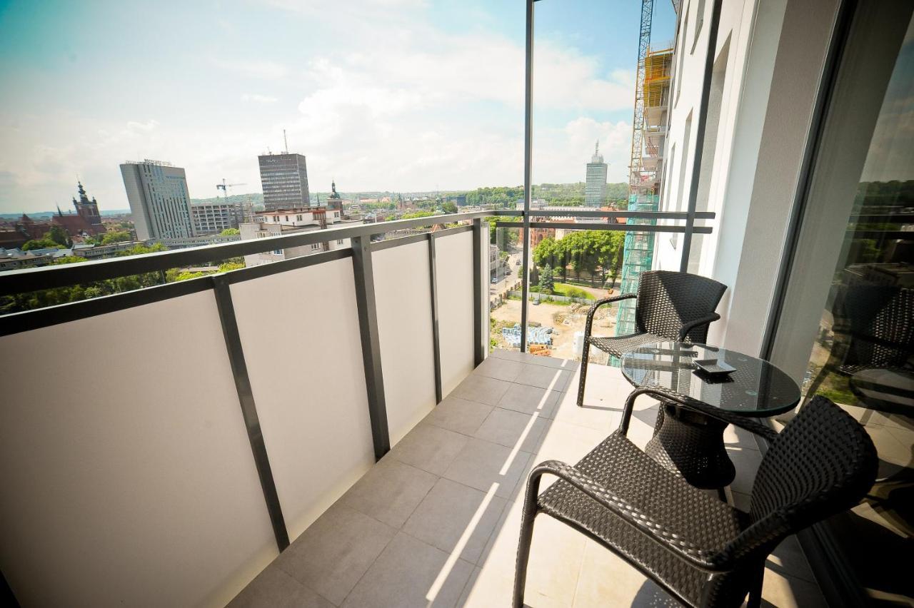 Grand Apartments - Three Bedrooms With Panorama Of The Old Town 格但斯克 外观 照片