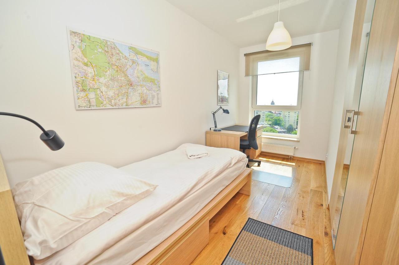 Grand Apartments - Three Bedrooms With Panorama Of The Old Town 格但斯克 外观 照片