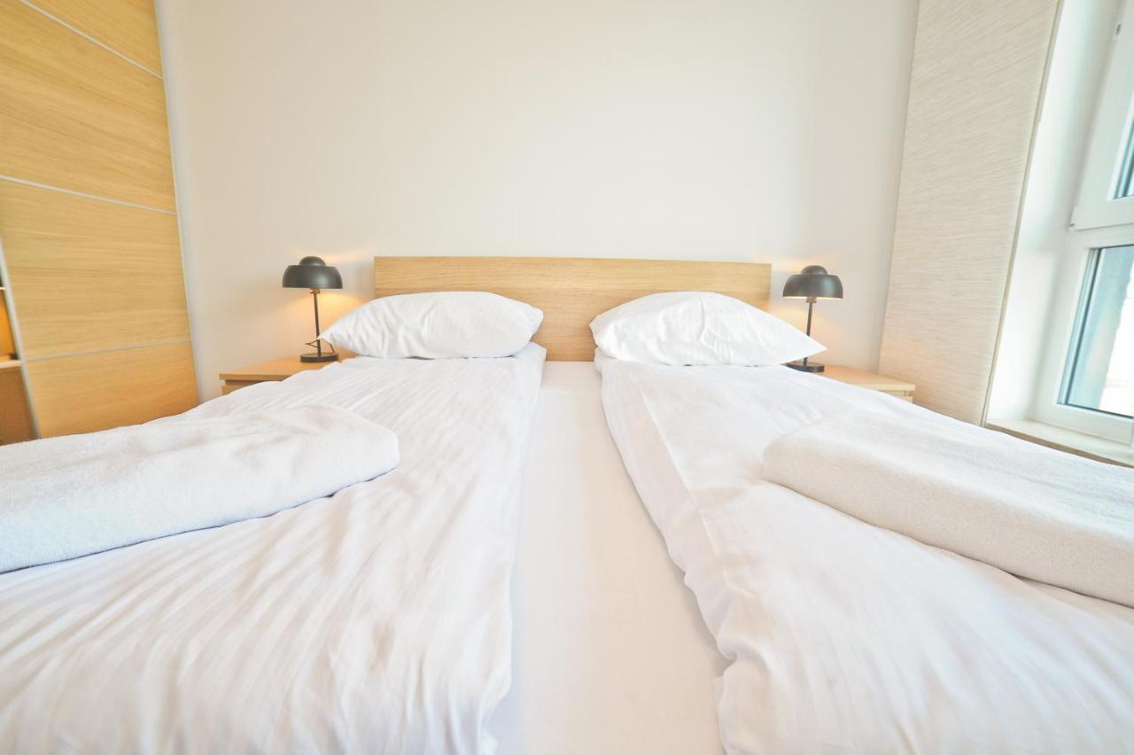 Grand Apartments - Three Bedrooms With Panorama Of The Old Town 格但斯克 外观 照片